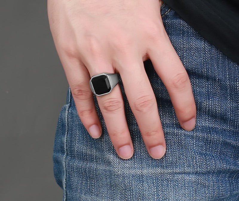 Men's stainless steel black agate ring - THREADLIGHT