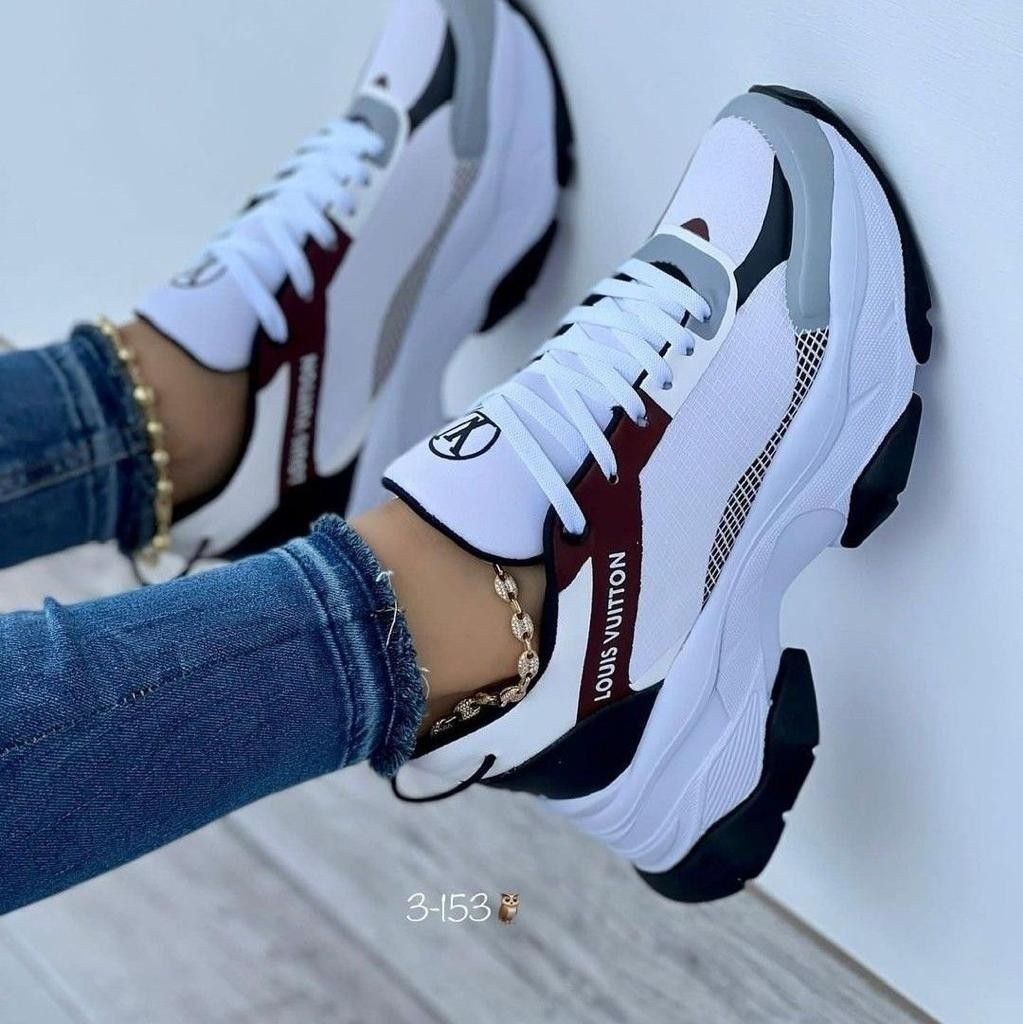 CHUNKY SNEAKERS - THREADLIGHT