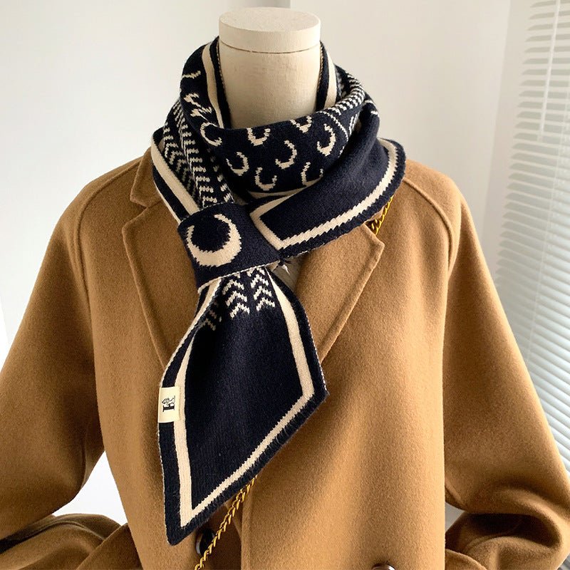 Students Decorate Warm And Lazy Scarves - THREADLIGHT