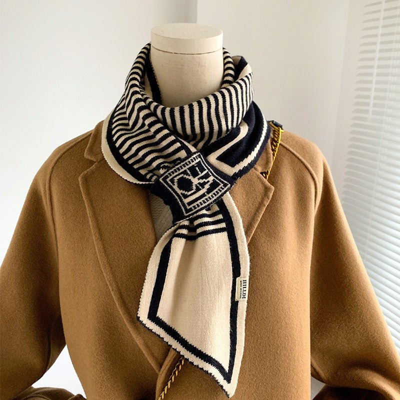 Students Decorate Warm And Lazy Scarves - THREADLIGHT